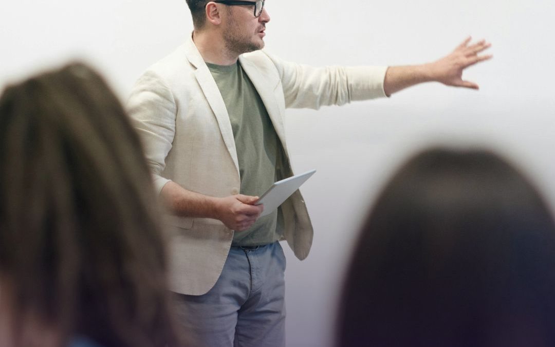 INGLÉS PARA EL SECTOR DE COMERCIO